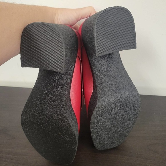 Chucky tie up red heel shoes 9.5 - Picture 6 of 7